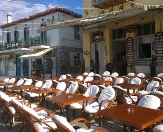 GoGos cafe Hydra Harbor