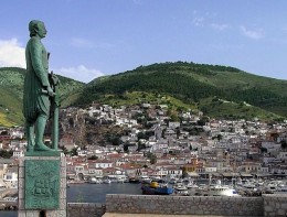 Andreas_Vokos_Miaoulis_-_Hydra_statue