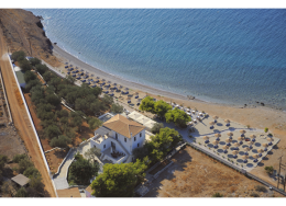 Four Seasons Hotel and Taverna at Plakes Beach in Vichos