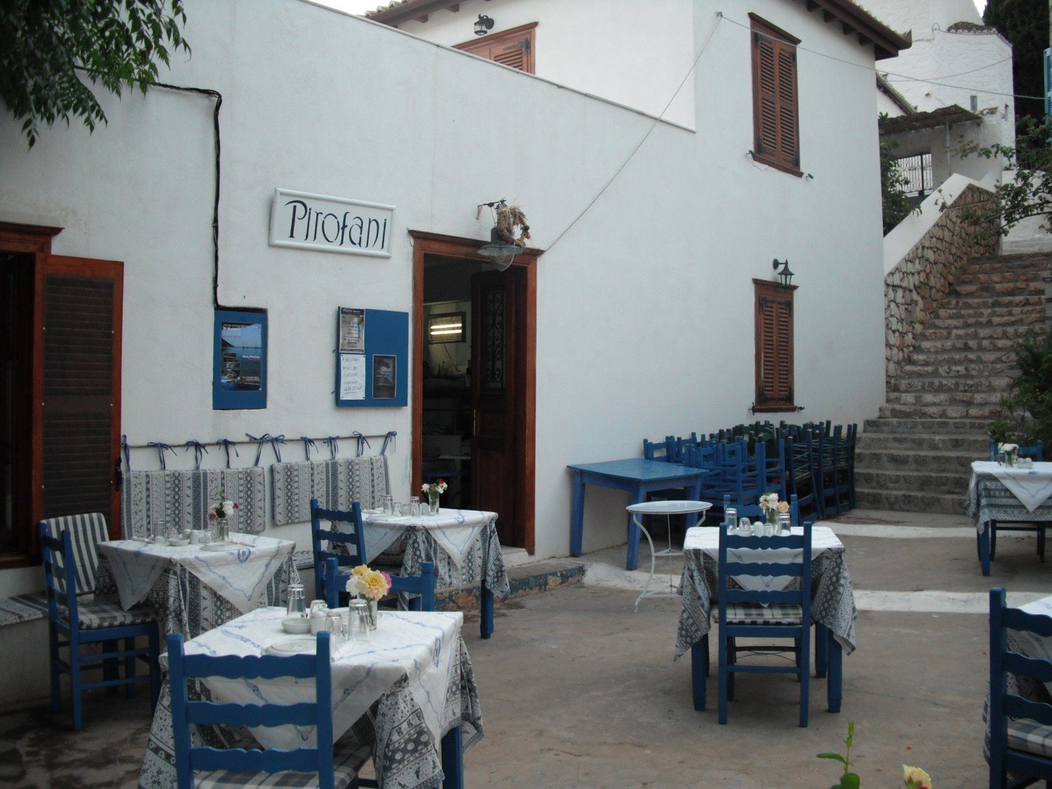 Pirofani Opens for 2015 @ Kamini