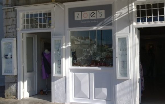 Zoe's ◊ Hydra Harbor