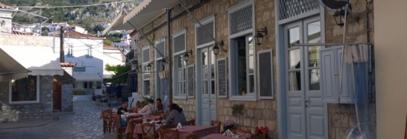 Psinesai taverna Hydra Town hydra greece